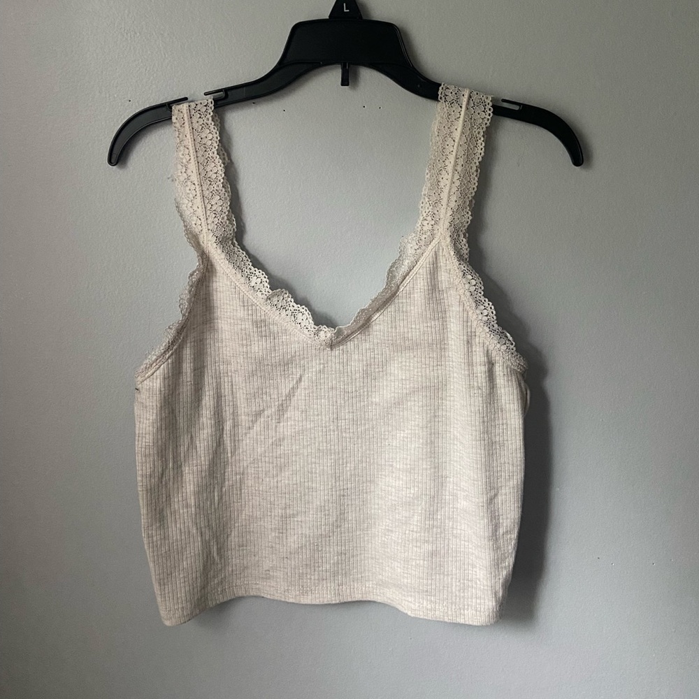 🌟 FREE IF BUNDLED Lace Trim Ribbed Tank Top